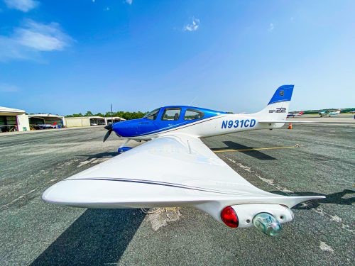 IMG_0455 Cirrus SR22 airplane
